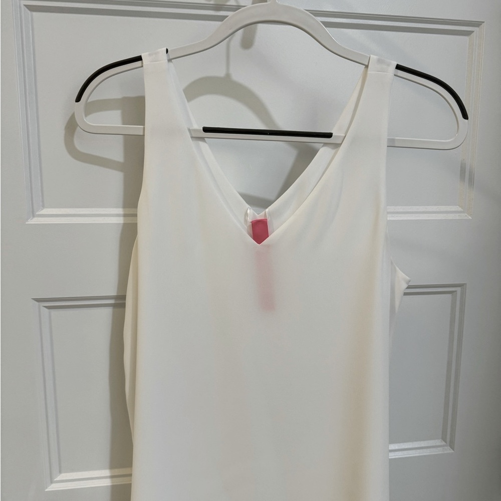 Lilly Pulitzer Florin size Small.  Resort White.